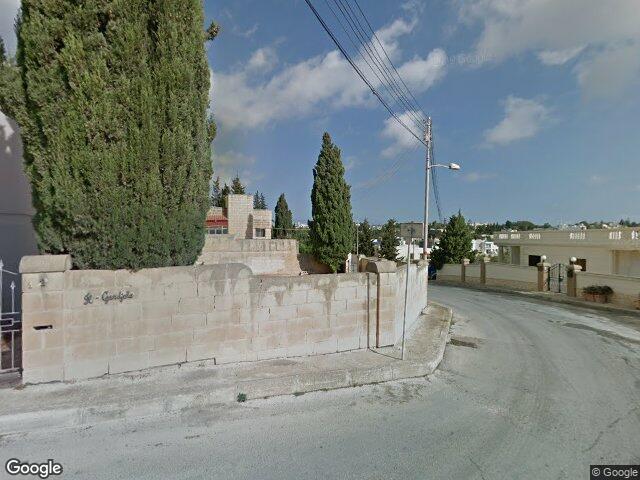 Triq Enrico Naudi,  L-Iklin,  Reġjun tal-Lvant