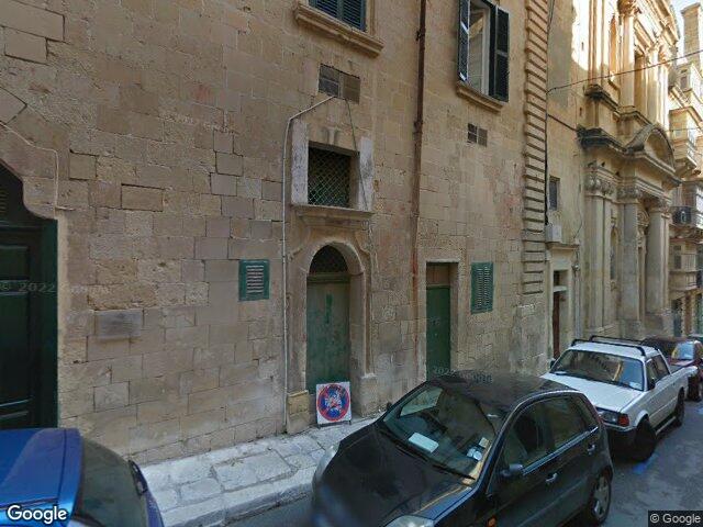 Il-Berġa ta' Aragona,  Triq l-Arċisqof,  Il-Baviera