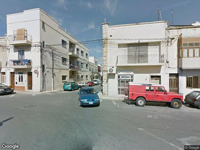 Triq il-Vitorja,  Tal-Ħandaq,  Ħal Qormi